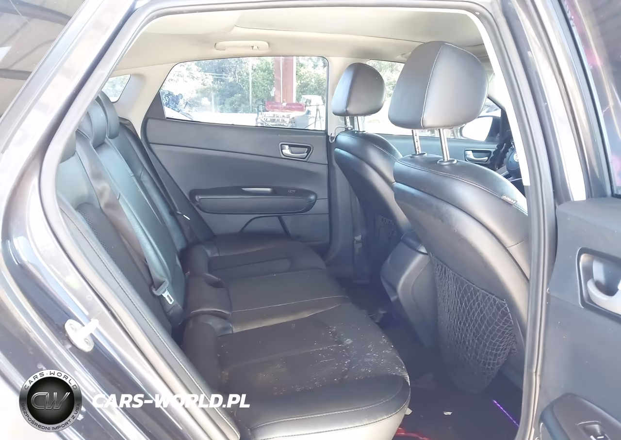 2019 Kia Optima S VIN:5XXGT4L39KG288931 - 8