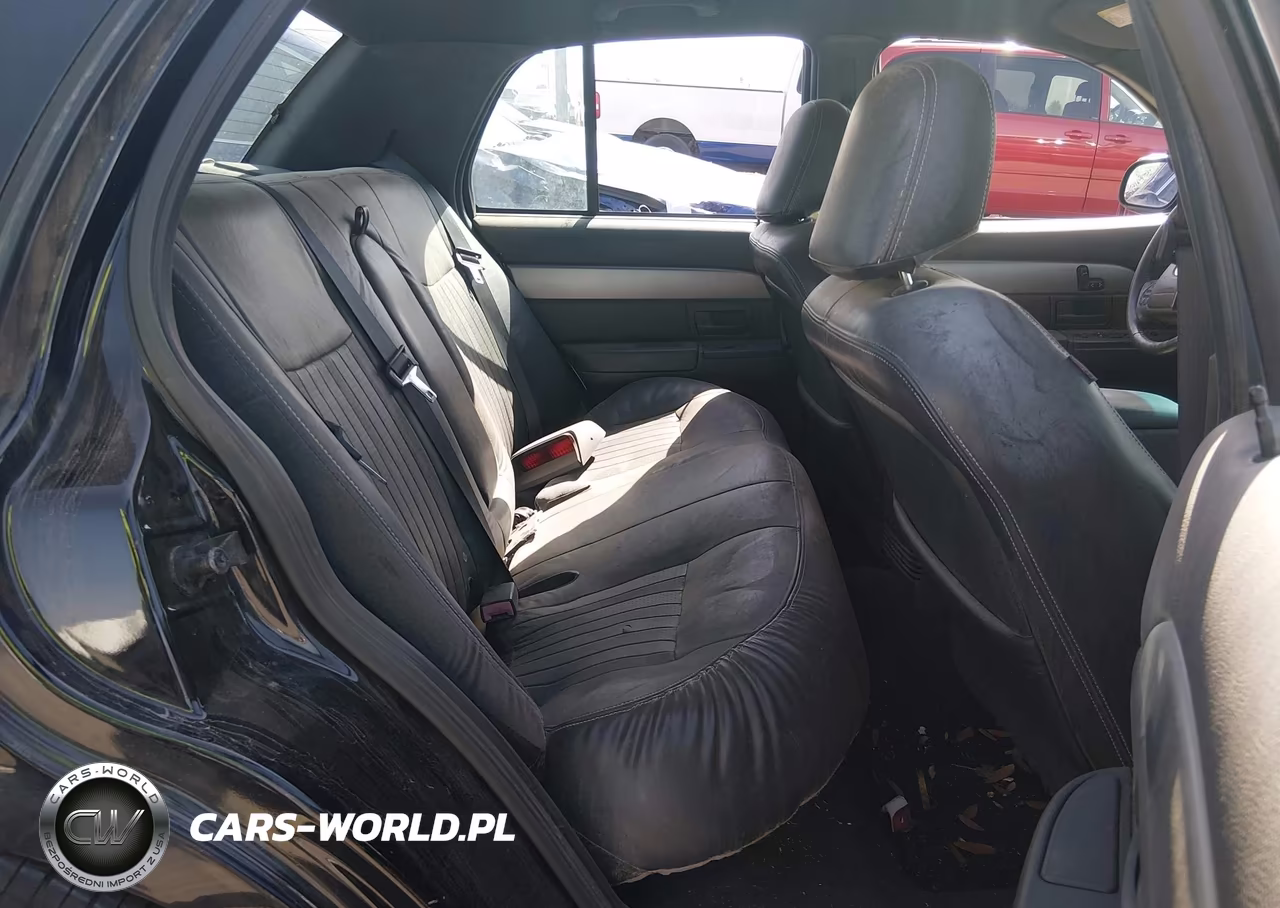 2003 Mercury Marauder VIN:2MEHM75V43X637093 - 8