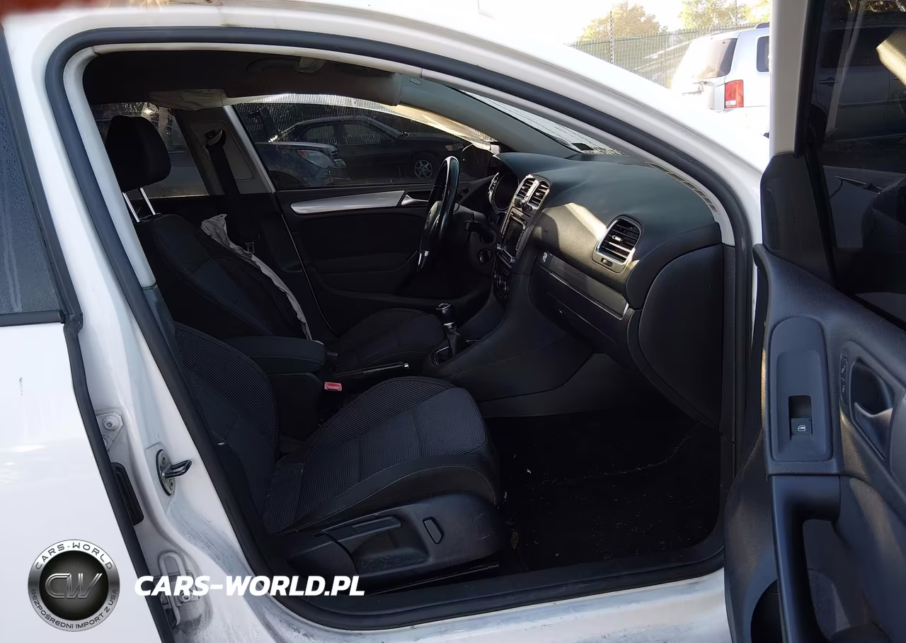 2012 Volkswagen Golf Tdi 4-Door VIN:WVWNM7AJ6CW098933 - 5