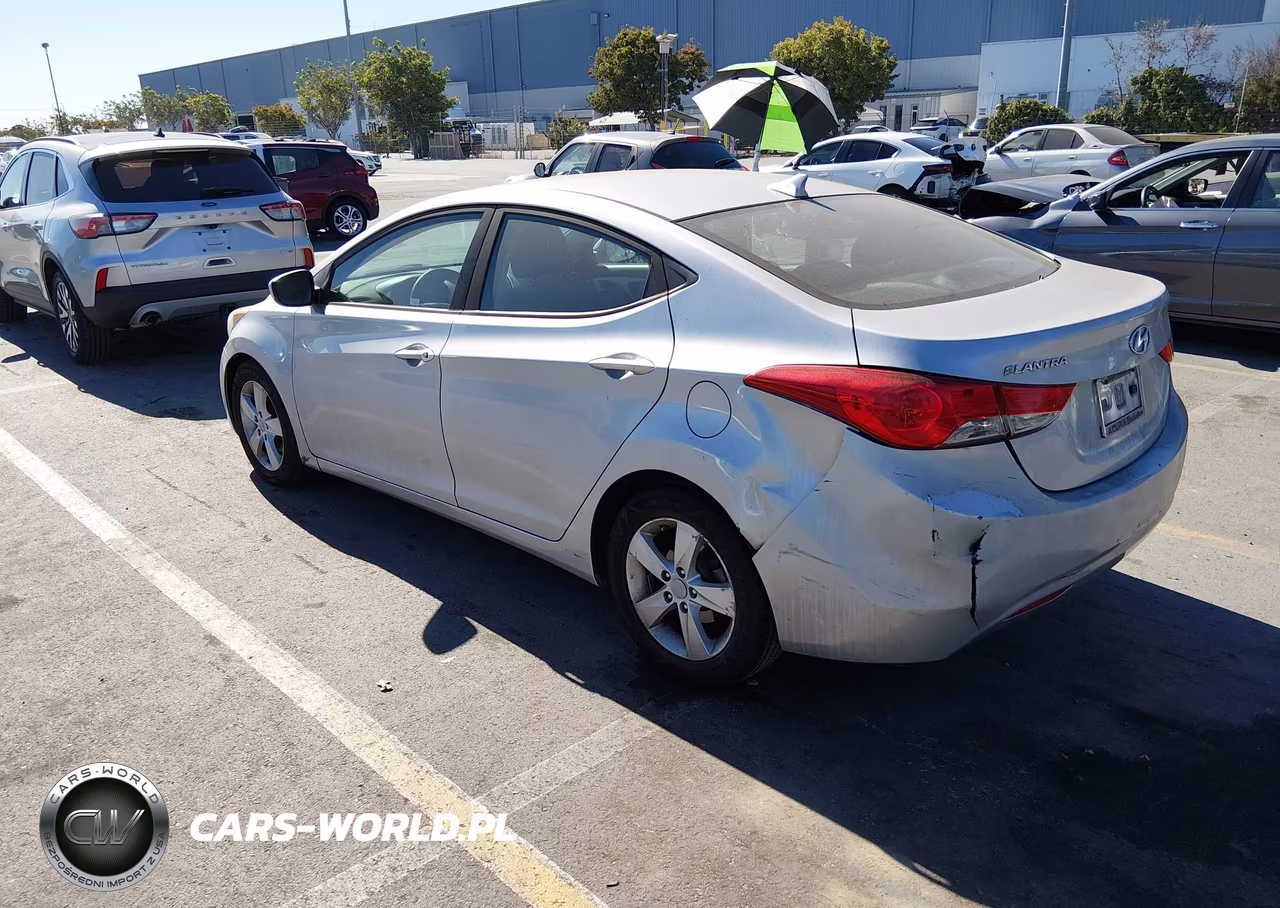 2013 Hyundai Elantra Gls VIN:5NPDH4AEXDH302206 - 3