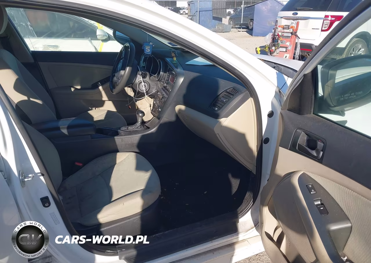 2015 Kia Optima VIN:KNAGM4A74F5526713 - 5