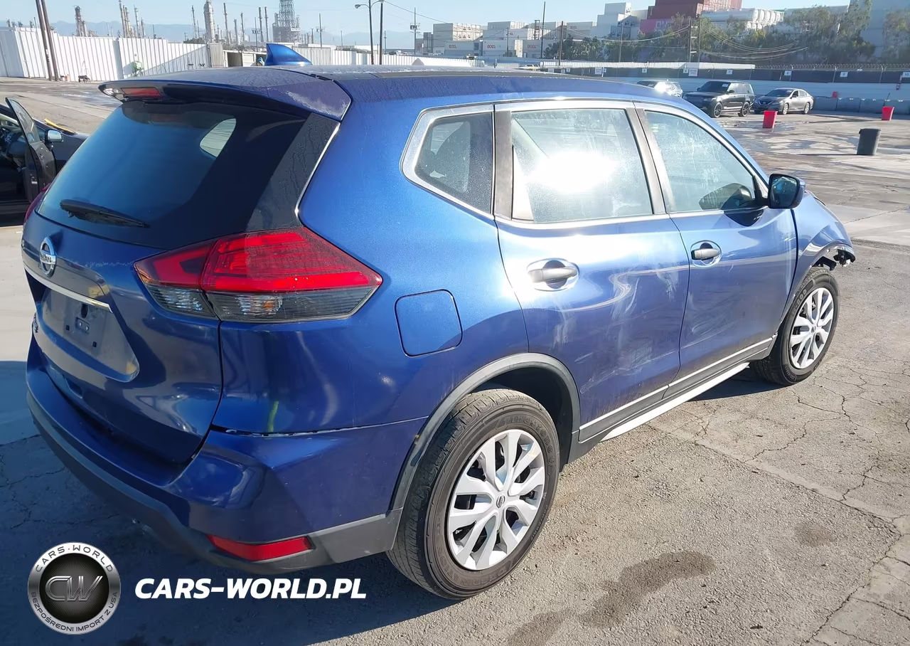 2017 Nissan Rogue S VIN:KNMAT2MT8HP507033 - 4