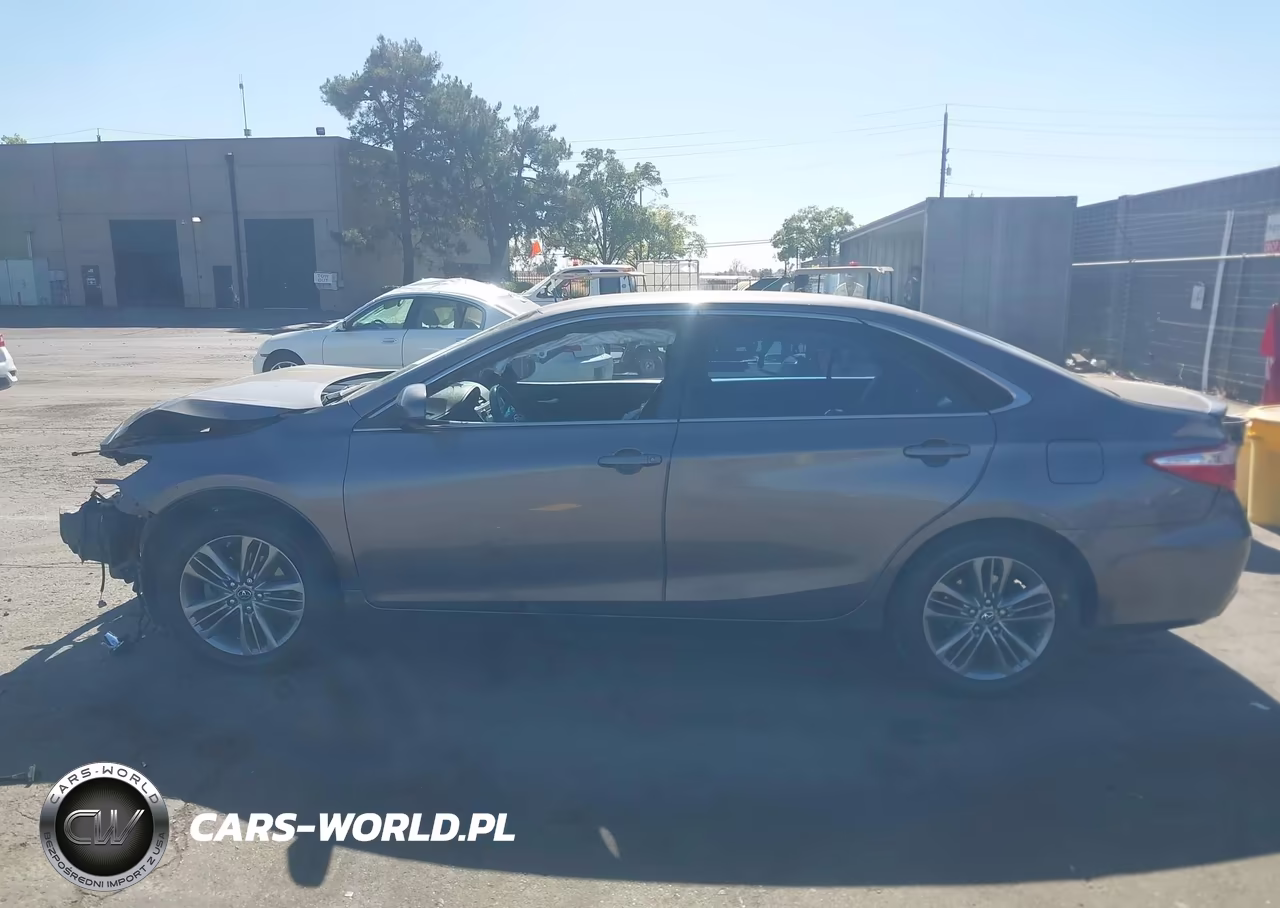 2017 Toyota Camry Se VIN:4T1BF1FK5HU394570 - 15