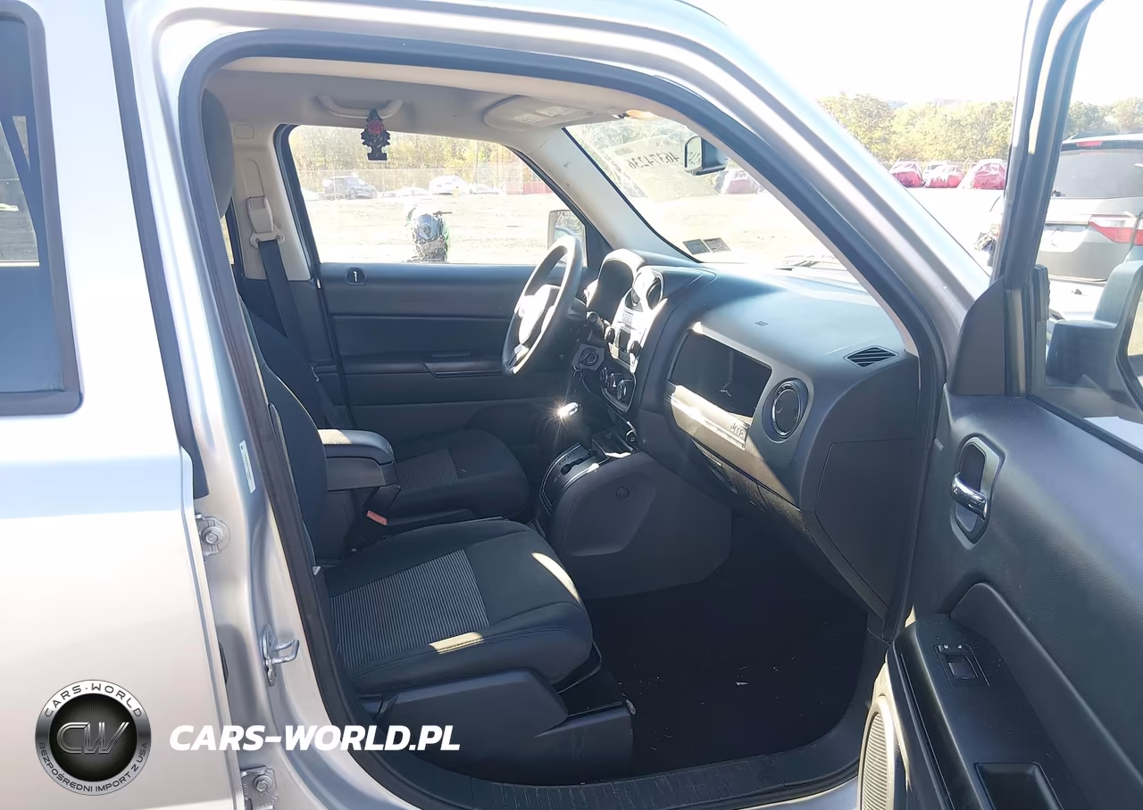 2012 Jeep Patriot Sport VIN:1C4NJRBB1CD506987 - 5
