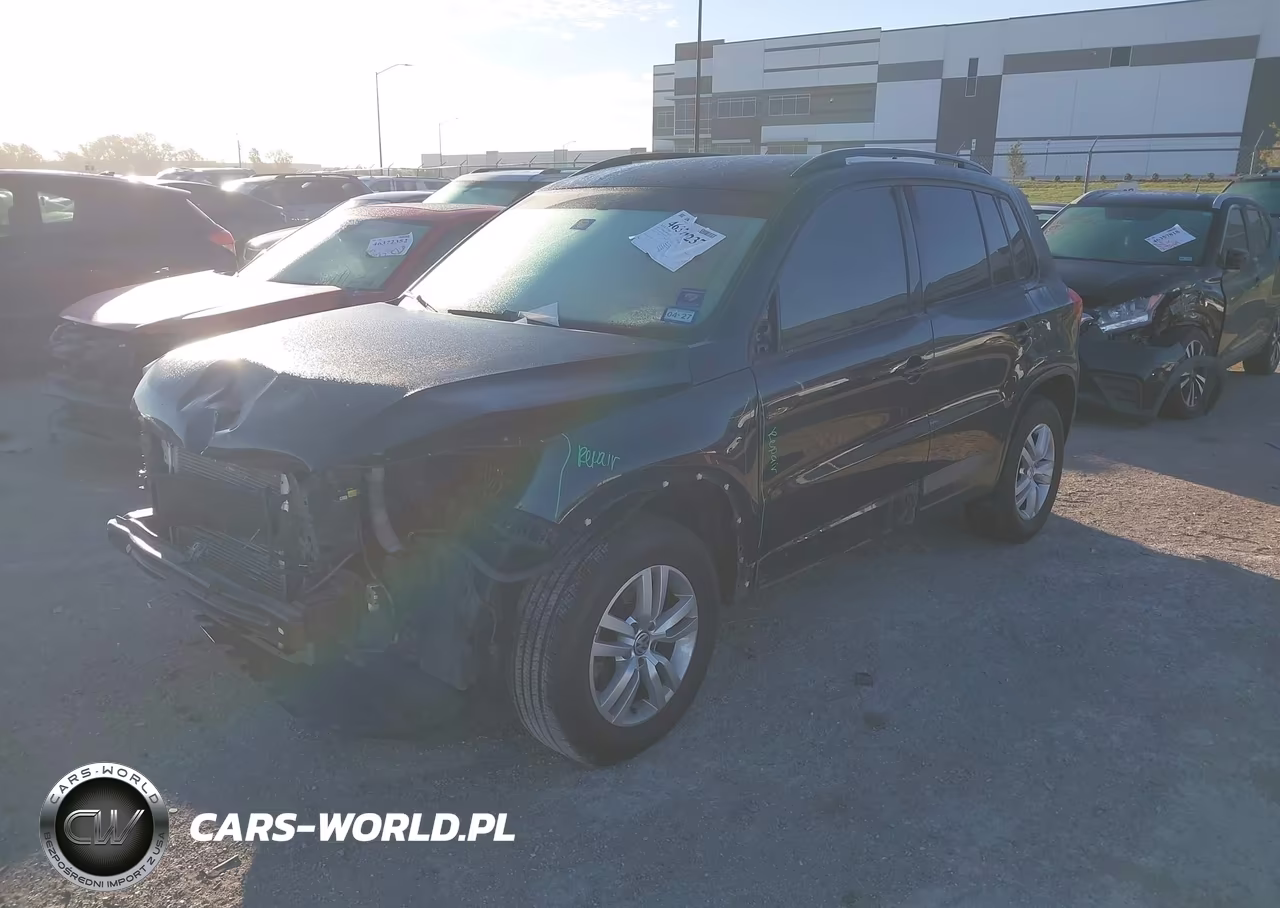 2017 Volkswagen Tiguan 2.0T-2.0T S VIN:WVGAV7AX3HK018319 - 2