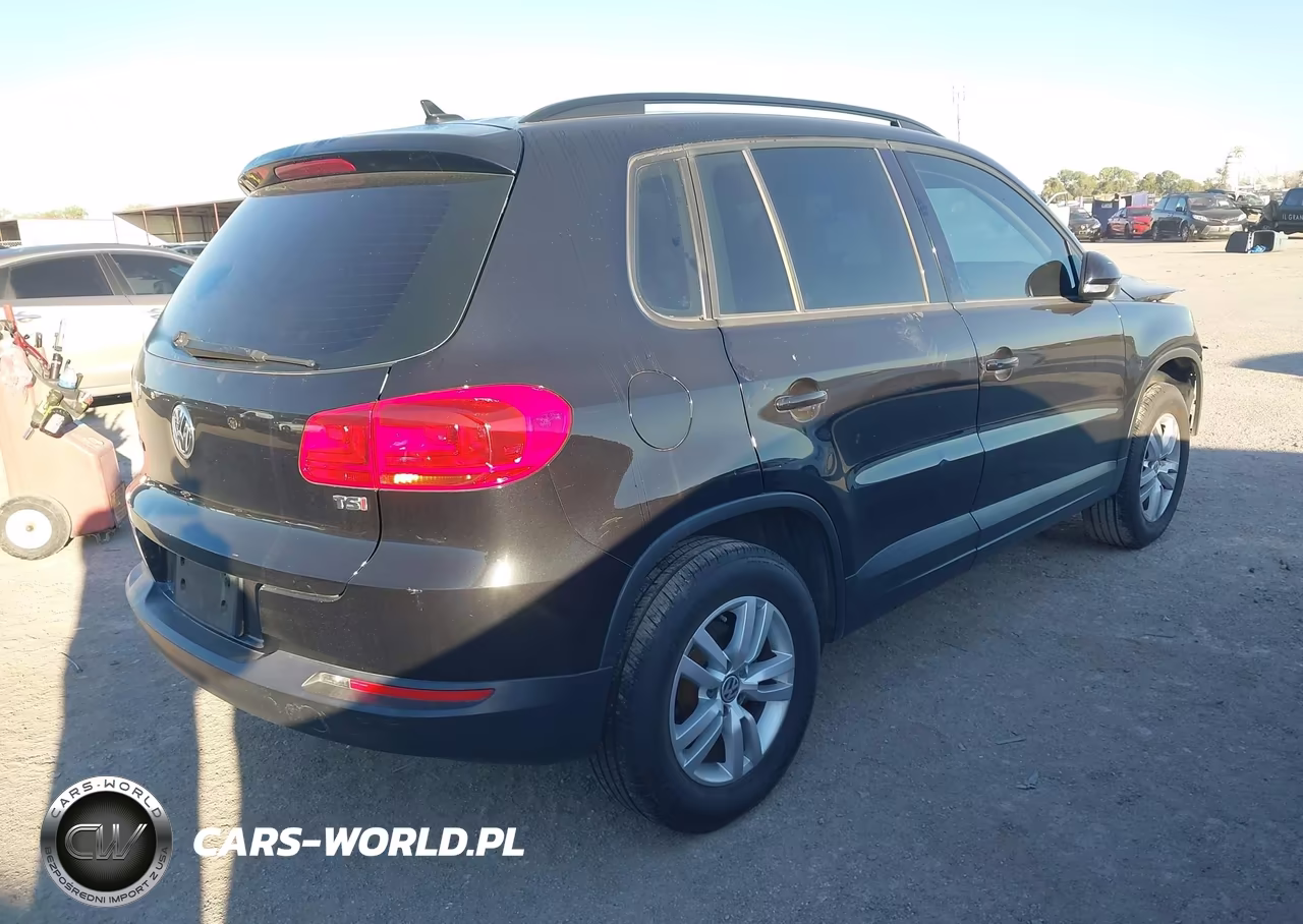 2017 Volkswagen Tiguan 2.0T-2.0T S VIN:WVGAV7AX3HK018319 - 4
