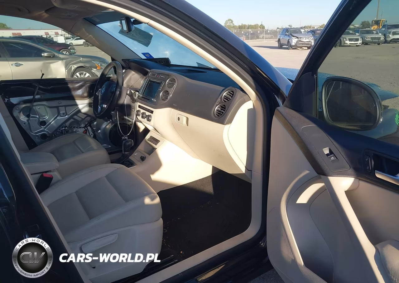 2017 Volkswagen Tiguan 2.0T-2.0T S VIN:WVGAV7AX3HK018319 - 5