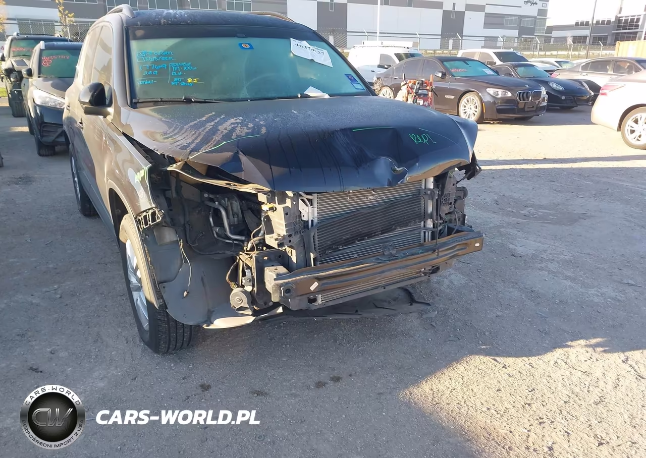 2017 Volkswagen Tiguan 2.0T-2.0T S VIN:WVGAV7AX3HK018319 - 6