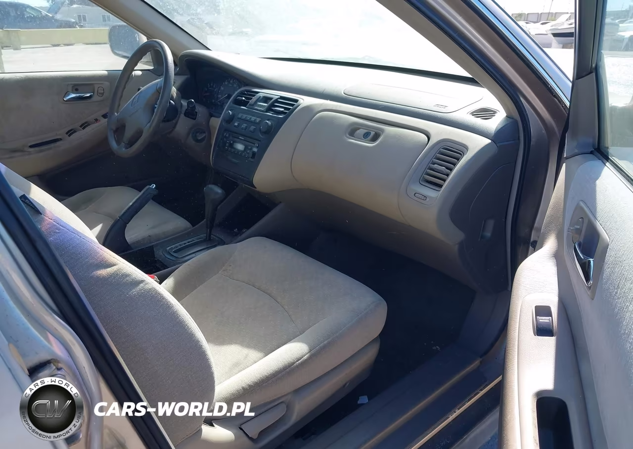 2001 Honda Accord 2.3 Lx VIN:1HGCG66511A140182 - 5