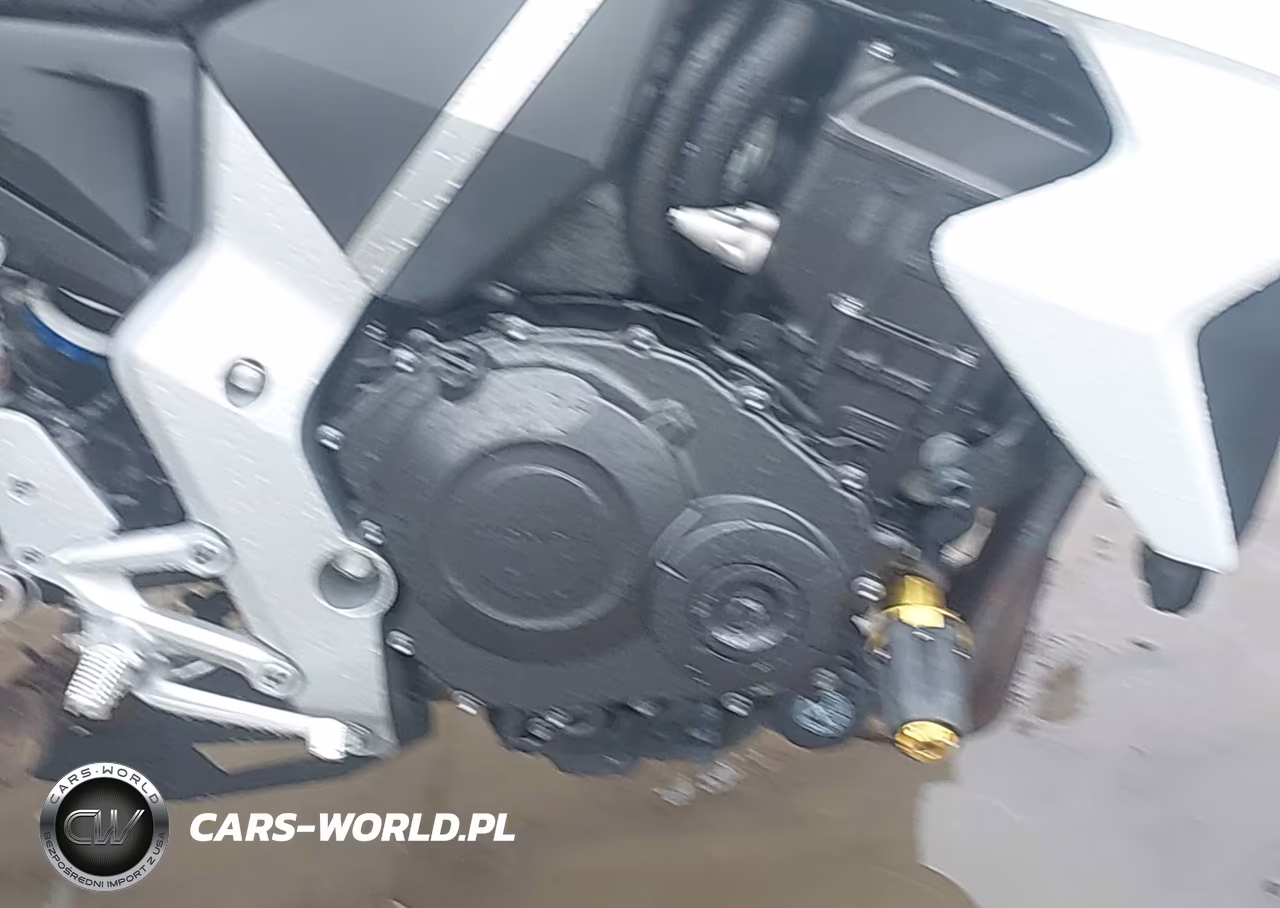 2013 Honda Cb1000 R VIN:ZDCSC601XDF210273 - 8