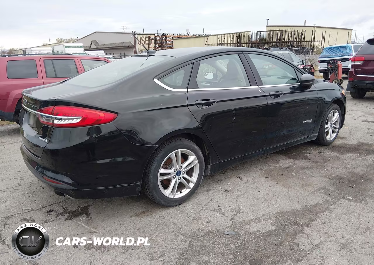 2018 Ford Fusion Hybrid S VIN:3FA6P0UU2JR122564 - 4
