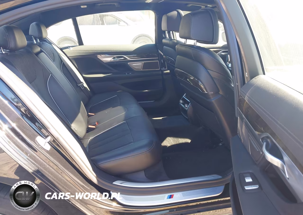 2018 BMW Alpina B7 xDrive VIN:WBA7F2C54JG424237 - 8