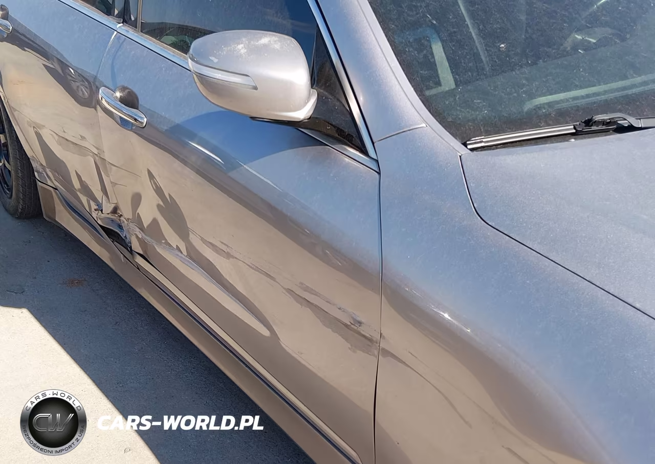 2013 Hyundai Genesis 3.8 VIN:KMHGC4DD9DU245416 - 16