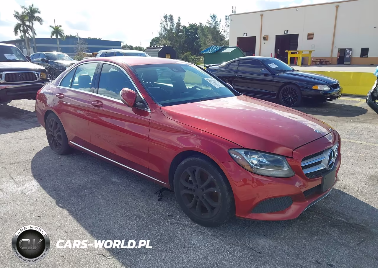 2016 Mercedes-Benz C 300 – zdjęcie 1 z 16