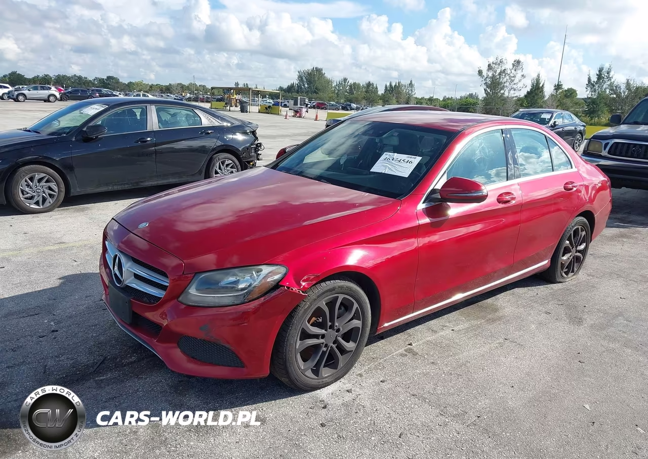 2016 Mercedes-Benz C 300 VIN:55SWF4JB3GU130798 - 2