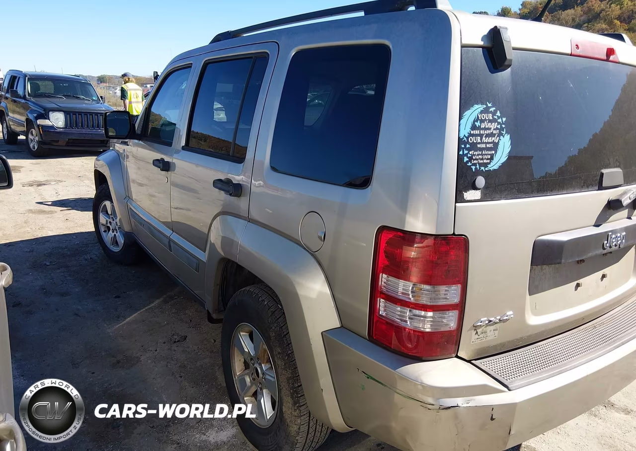 2011 Jeep Liberty Sport VIN:1J4PN2GK2BW512145 - 3