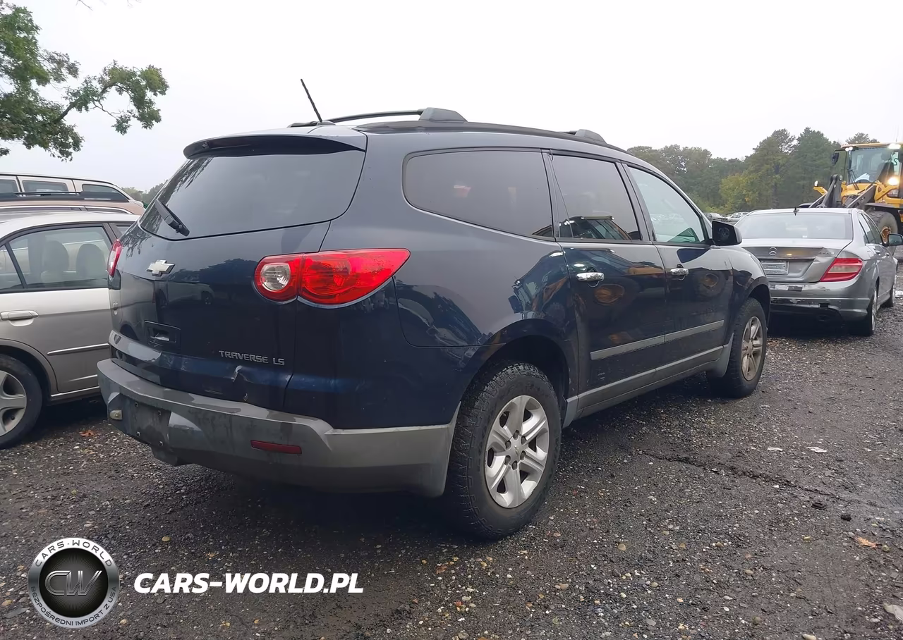2011 Chevrolet Traverse Ls VIN:1GNKRFED5BJ278121 - 4