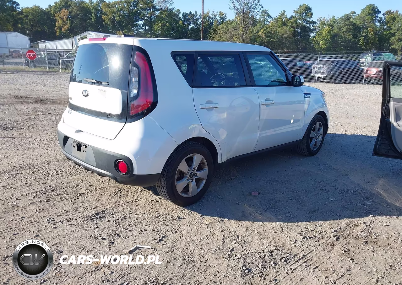 2018 Kia Soul VIN:KNDJN2A29J7592329 - 4