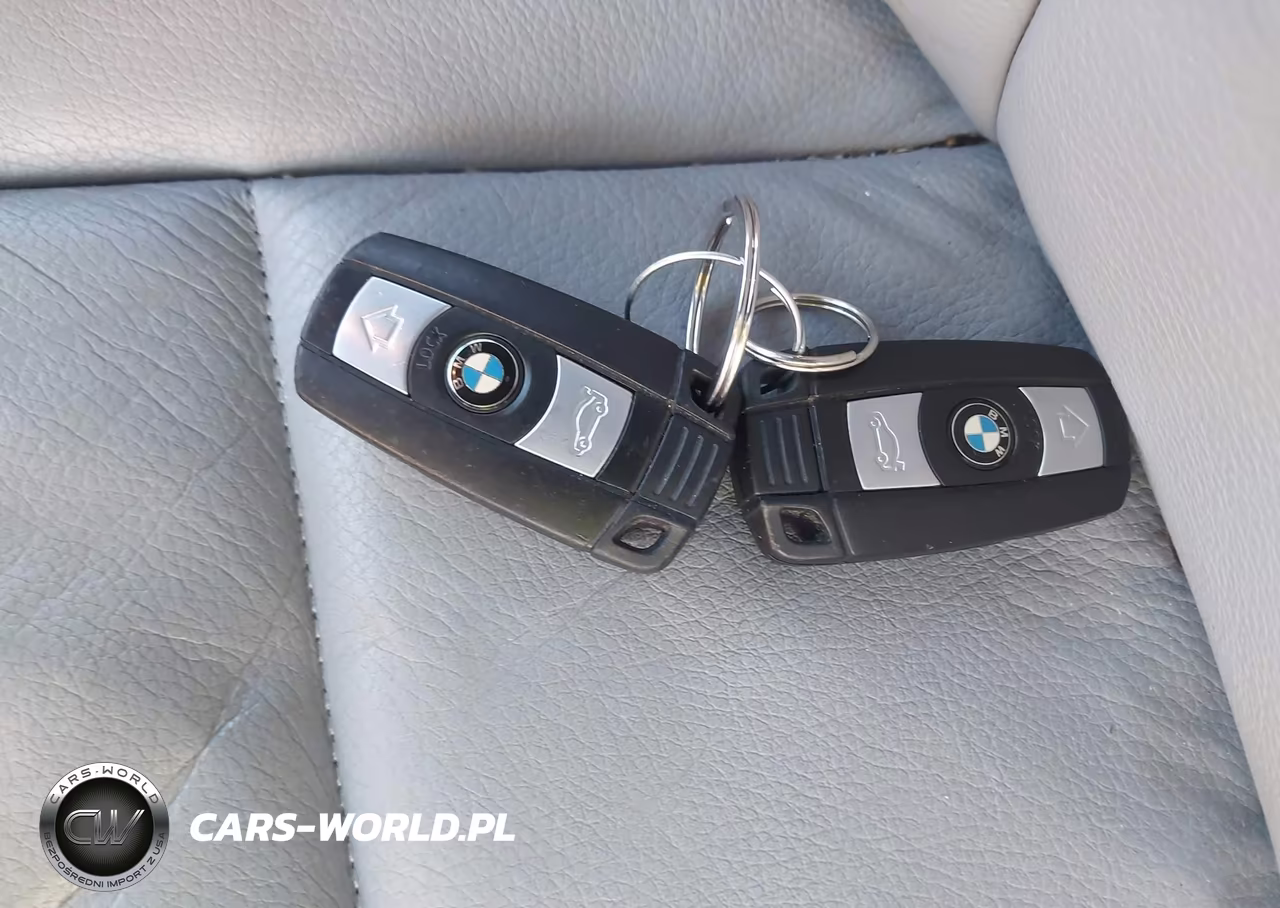 2011 BMW 128I VIN:WBAUL7C52BVM80599 - 11