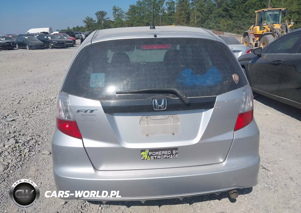 2013 Honda Fit VIN:JHMGE8H36DC064205 - 16