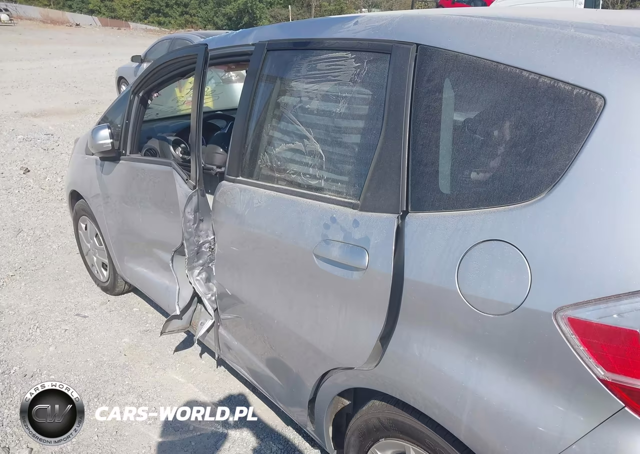 2013 Honda Fit VIN:JHMGE8H36DC064205 - 17