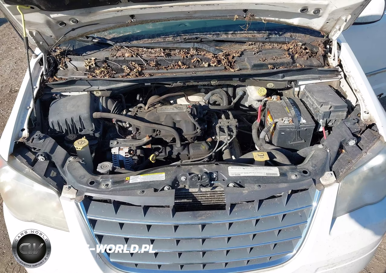 2010 Chrysler Town & Country Touring VIN:2A4RR5D1XAR431511 - 10