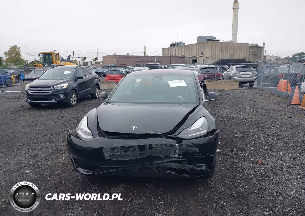 2018 Tesla Model 3 Long Range-Mid Range VIN:5YJ3E1EA9JF171256 - 12