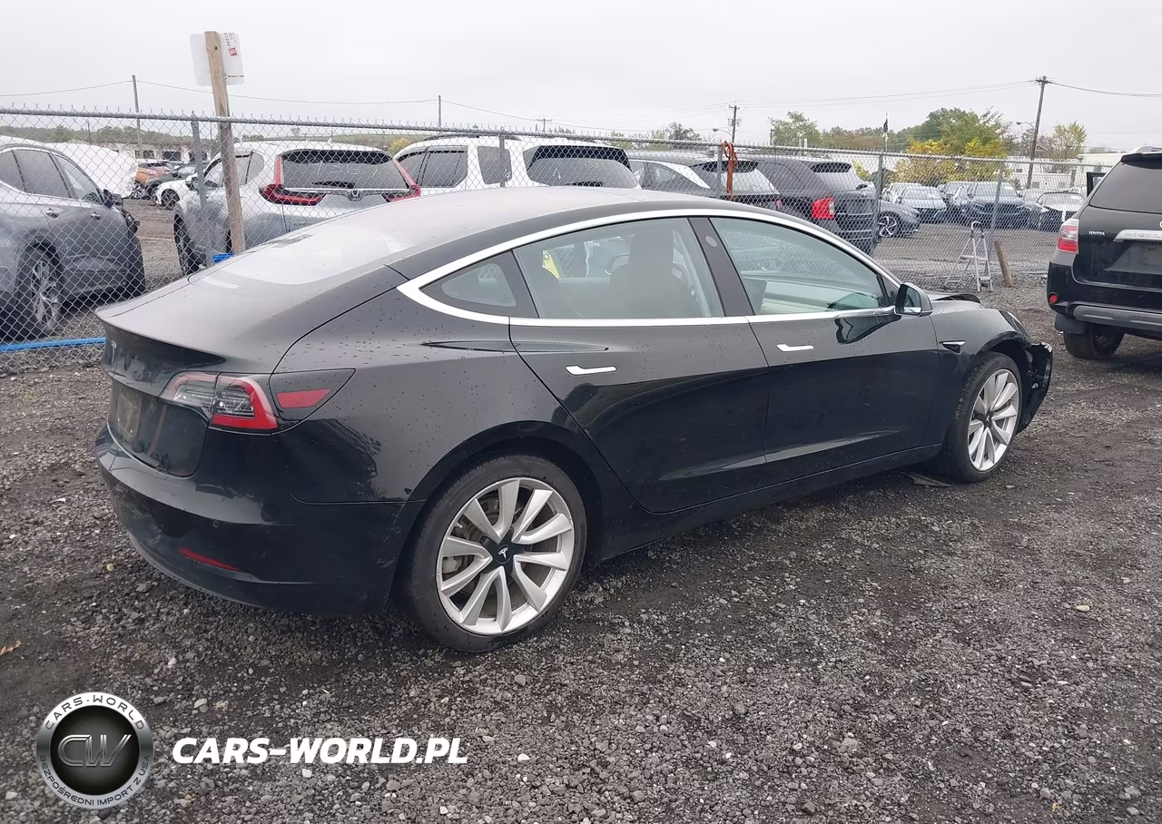 2018 Tesla Model 3 Long Range-Mid Range VIN:5YJ3E1EA9JF171256 - 4