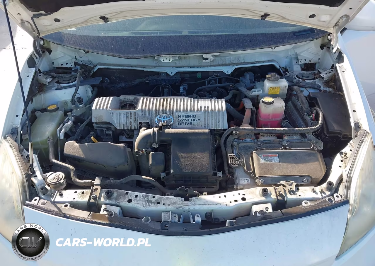 2013 Toyota Prius Two VIN:JTDKN3DU0D5639111 - 10