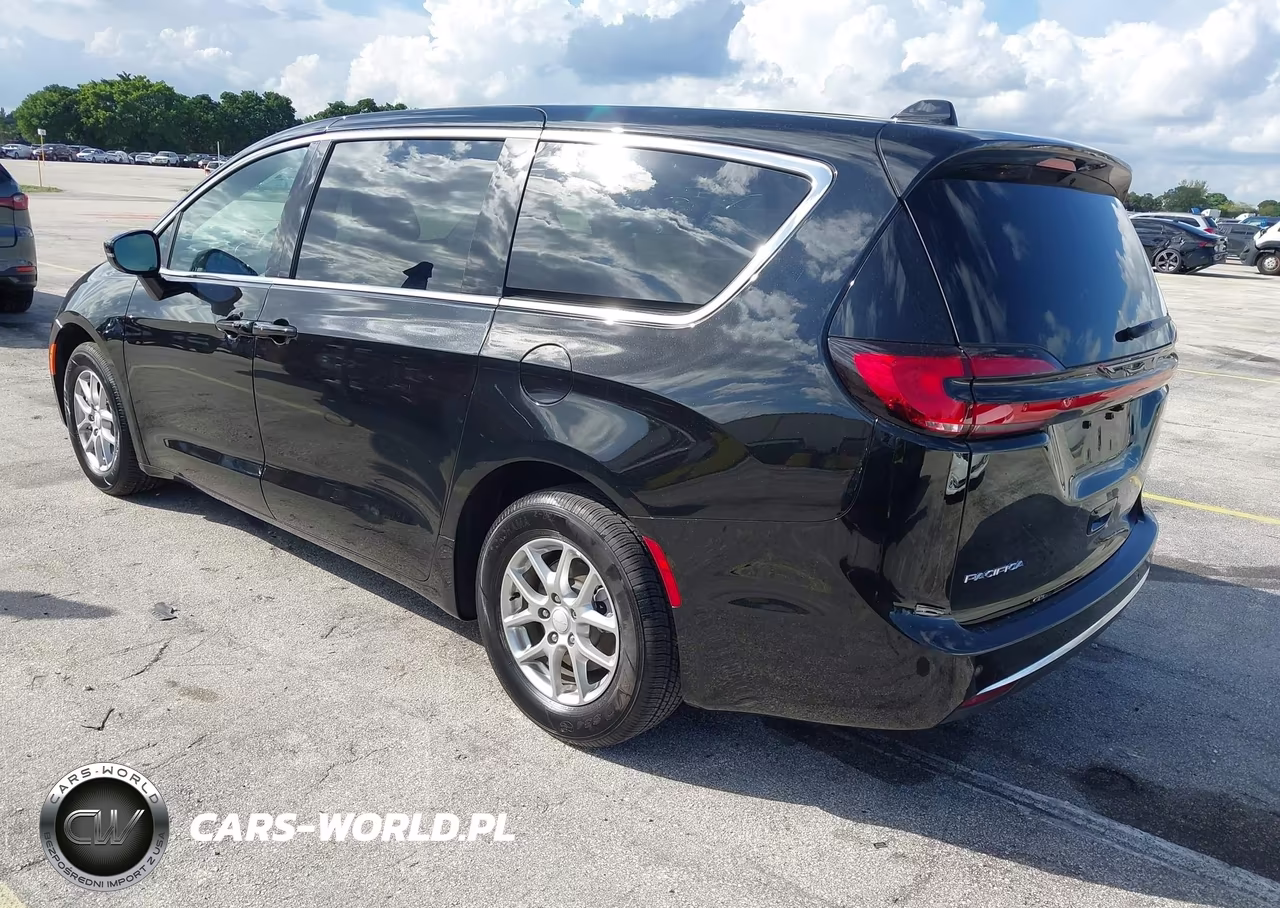 2027 Chrysler Pacifica VIN:2C4RC1BG0VR573346 - 3