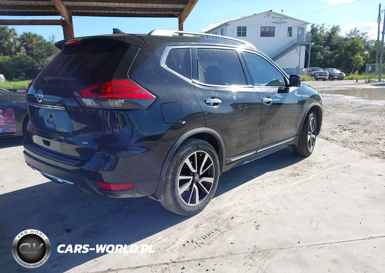 2017 Nissan Rogue Sl VIN:JN8AT2MT6HW152213 - 4