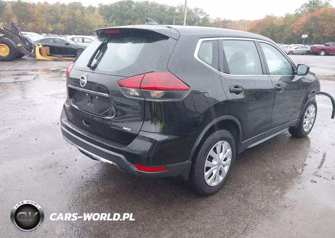 2019 Nissan Rogue S VIN:5N1AT2MV1KC742577 - 4