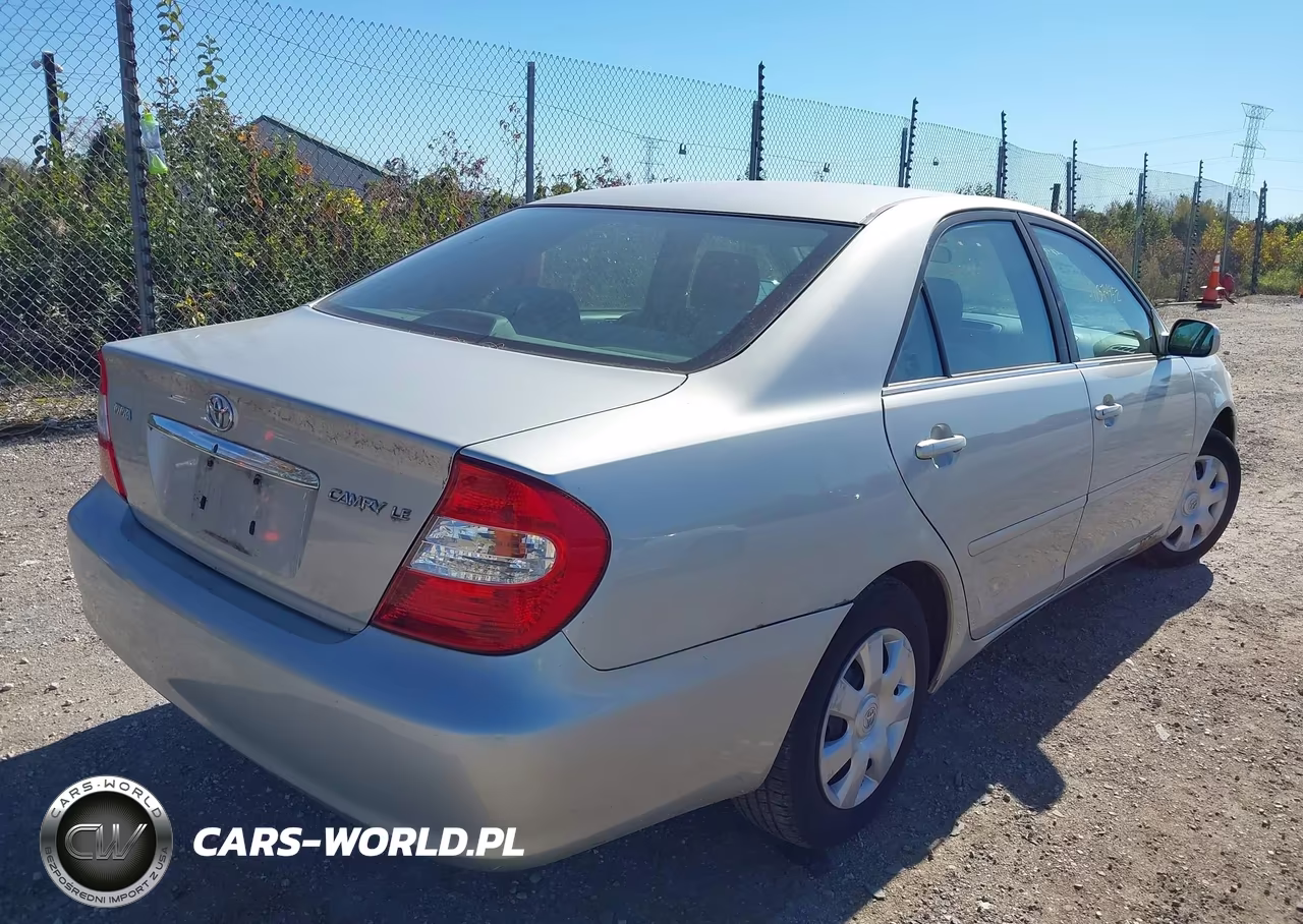 2003 Toyota Camry Le VIN:4T1BE32K23U728616 - 4