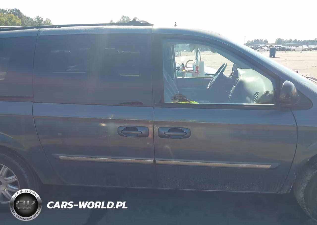 2006 Chrysler Town And Country Van VIN:2A8KP54016R911456 - 13