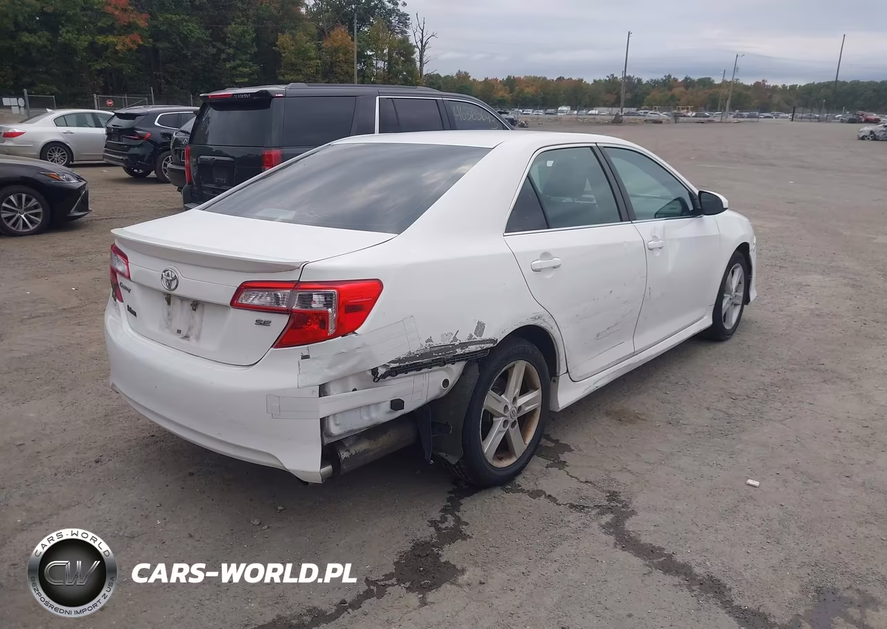 2013 Toyota Camry Se VIN:4T1BF1FK4DU645234 - 4