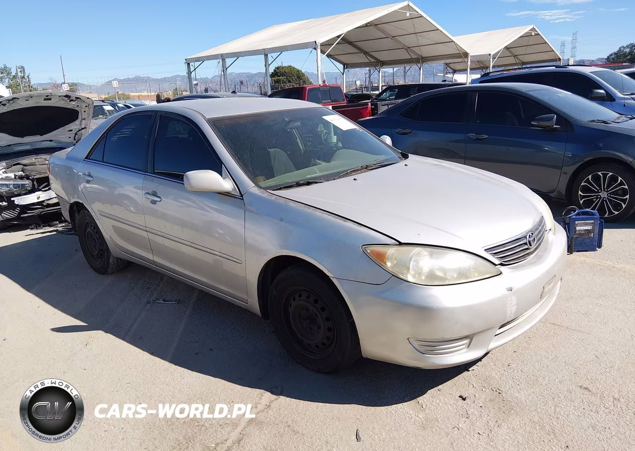2005 Toyota Camry Le