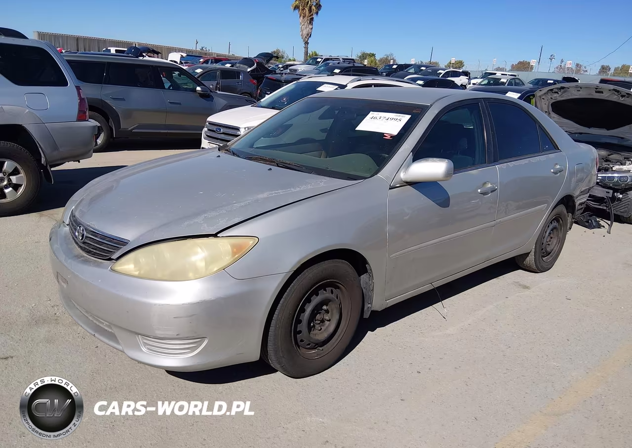 2005 Toyota Camry Le VIN:4T1BE32K25U614439 - 2