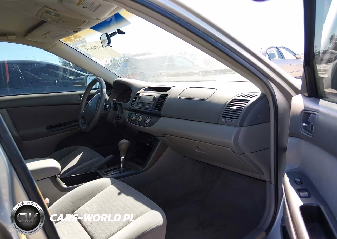 2005 Toyota Camry Le VIN:4T1BE32K25U614439 - 5