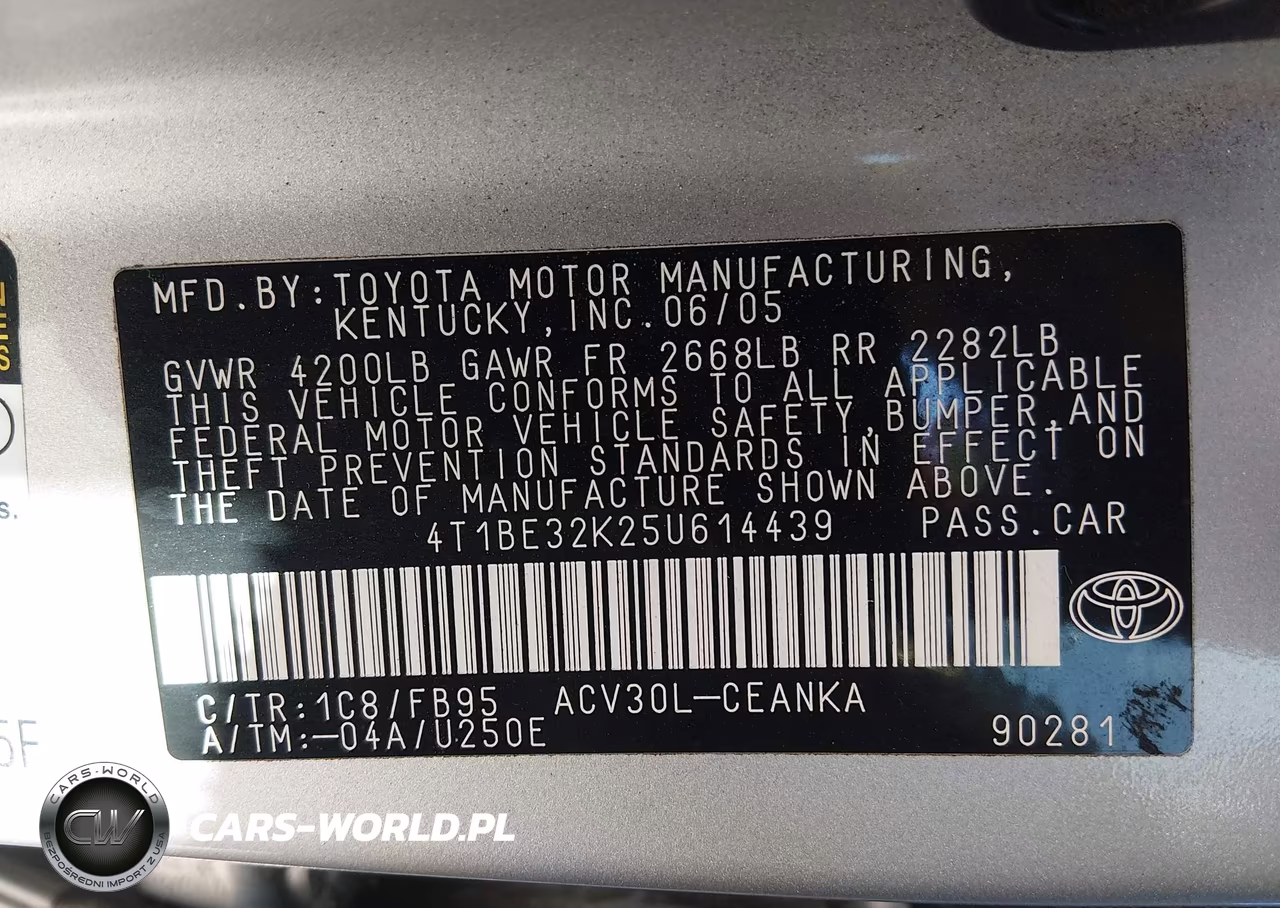 2005 Toyota Camry Le VIN:4T1BE32K25U614439 - 9