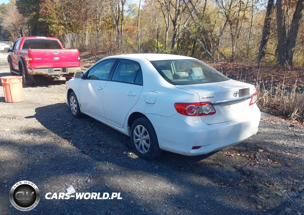 2011 Toyota Corolla Le VIN:2T1BU4EE1BC592333 - 3