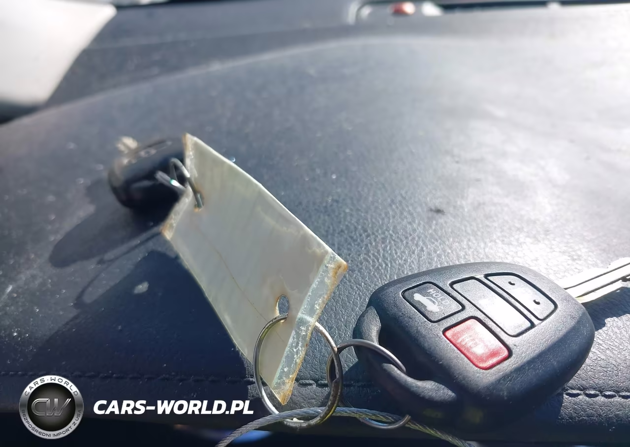 2018 Toyota Corolla Le VIN:5YFBURHE6JP743254 - 11