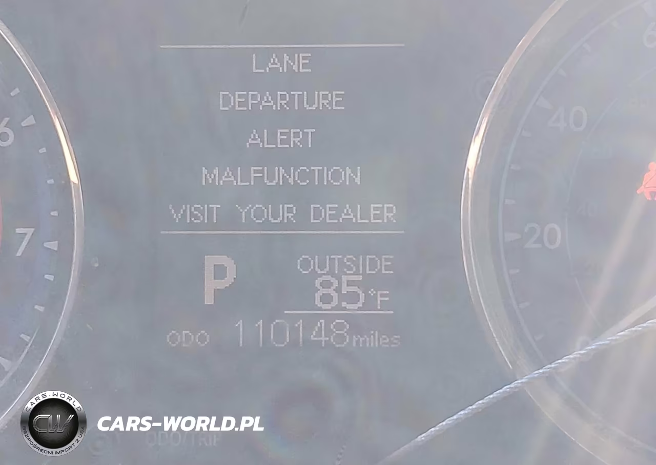 2018 Toyota Corolla Le VIN:5YFBURHE6JP743254 - 15