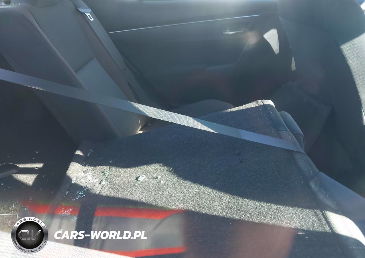 2018 Toyota Corolla Le VIN:5YFBURHE6JP743254 - 8