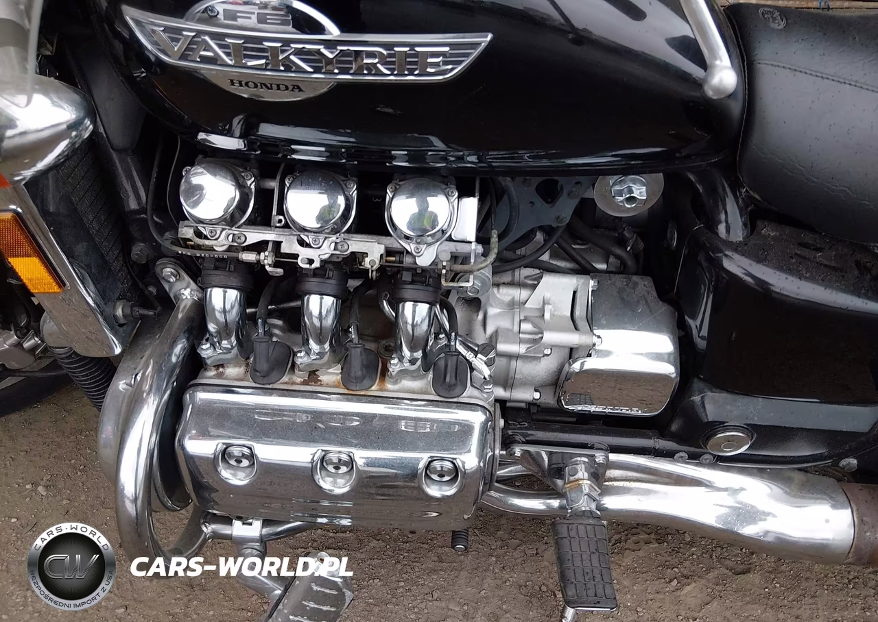 1999 Honda Gl1500 Ct VIN:1HFSC3436XA200624 - 9
