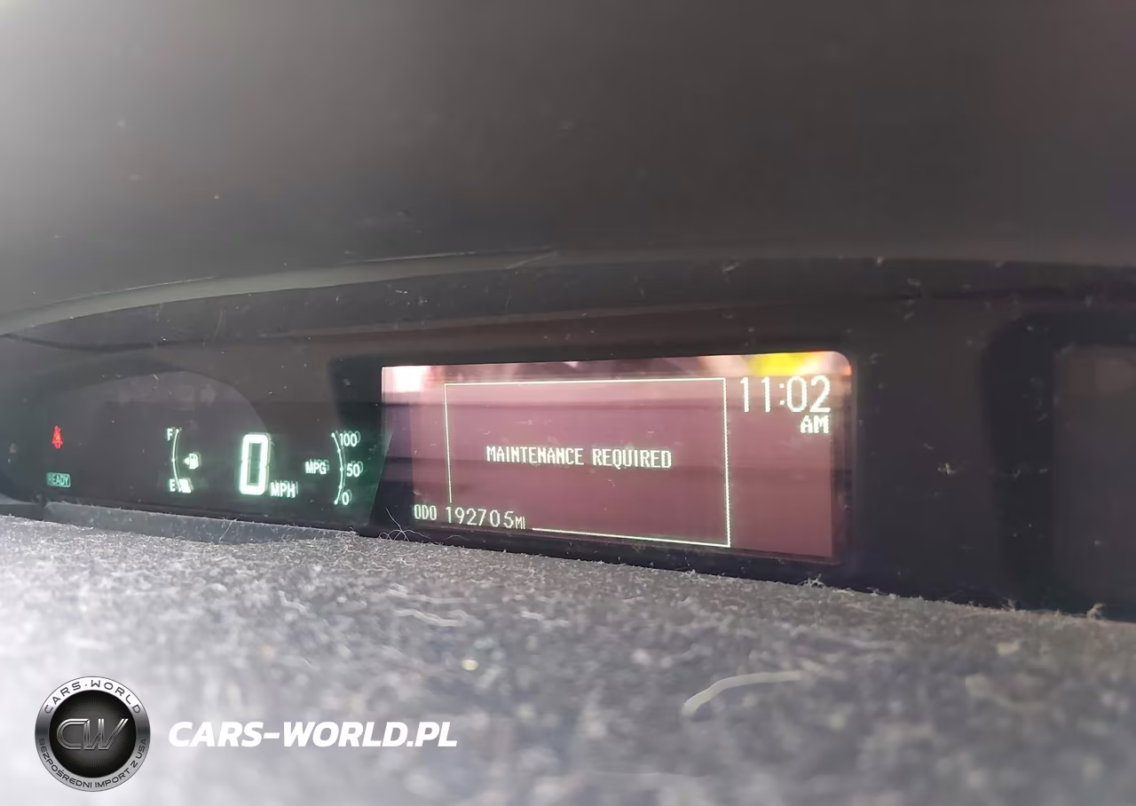 2013 Toyota Prius Three VIN:JTDKN3DU2D5648182 - 7