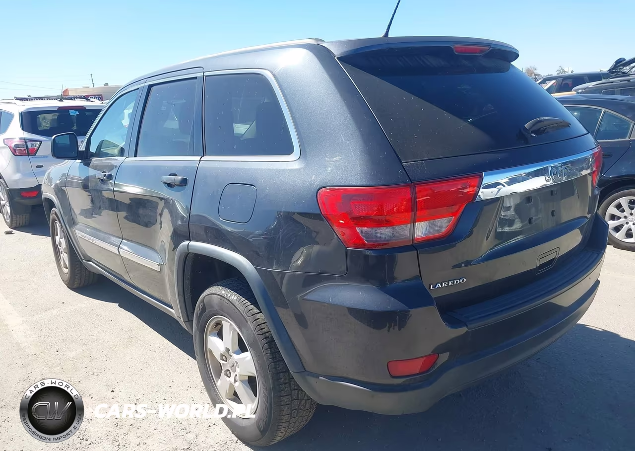 2012 Jeep Grand Cherokee Laredo VIN:1C4RJEAG0CC355184 - 3