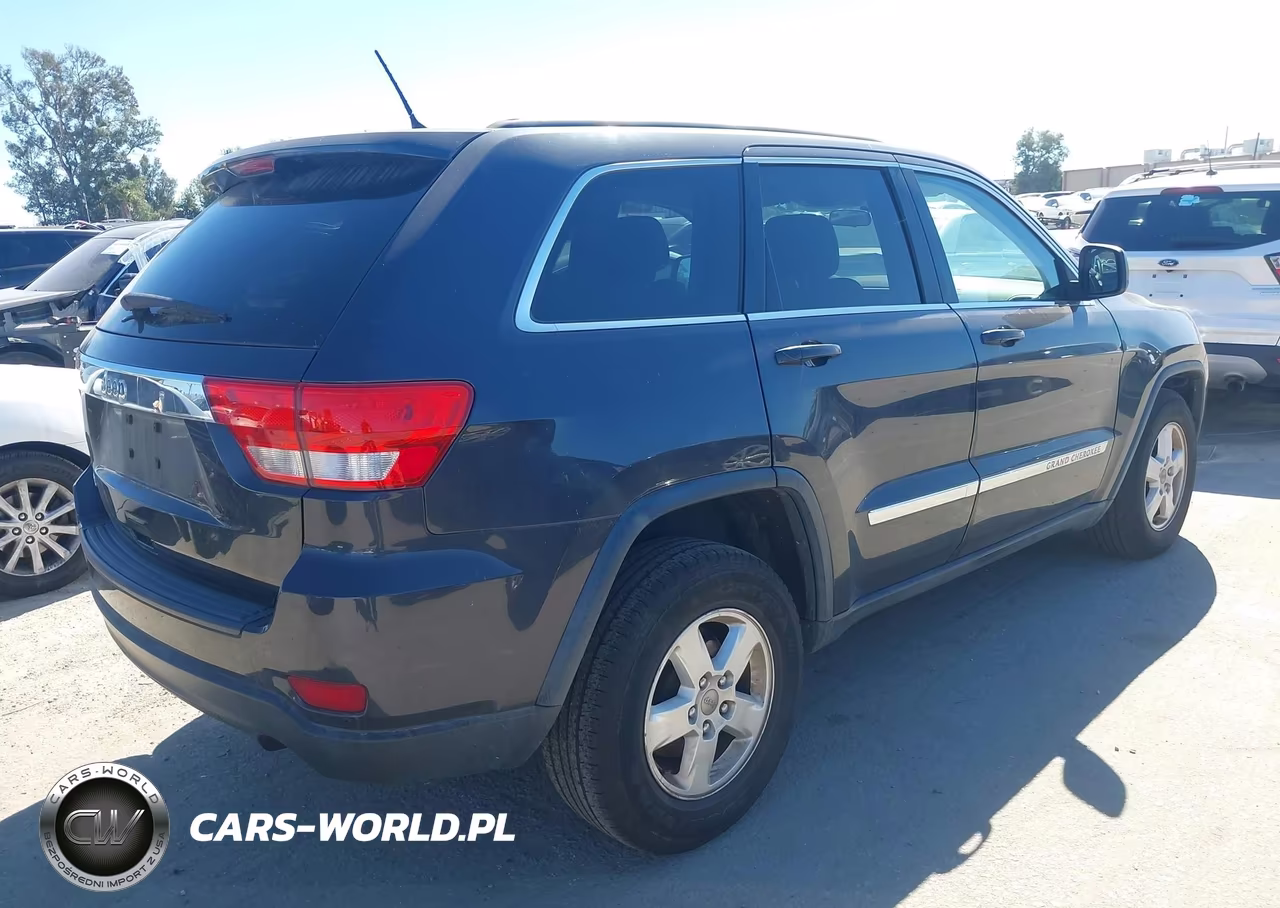2012 Jeep Grand Cherokee Laredo VIN:1C4RJEAG0CC355184 - 4