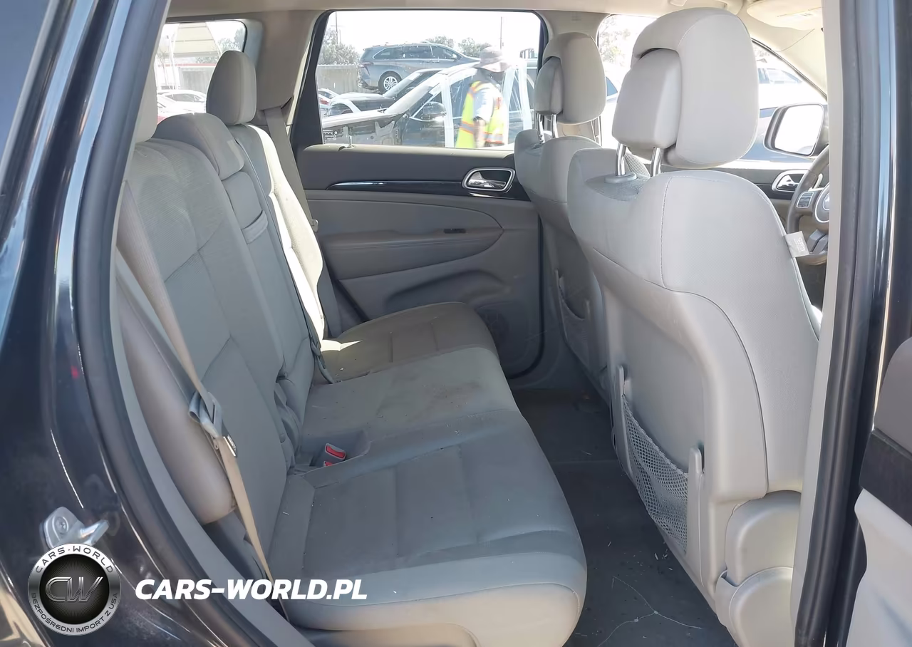 2012 Jeep Grand Cherokee Laredo VIN:1C4RJEAG0CC355184 - 8