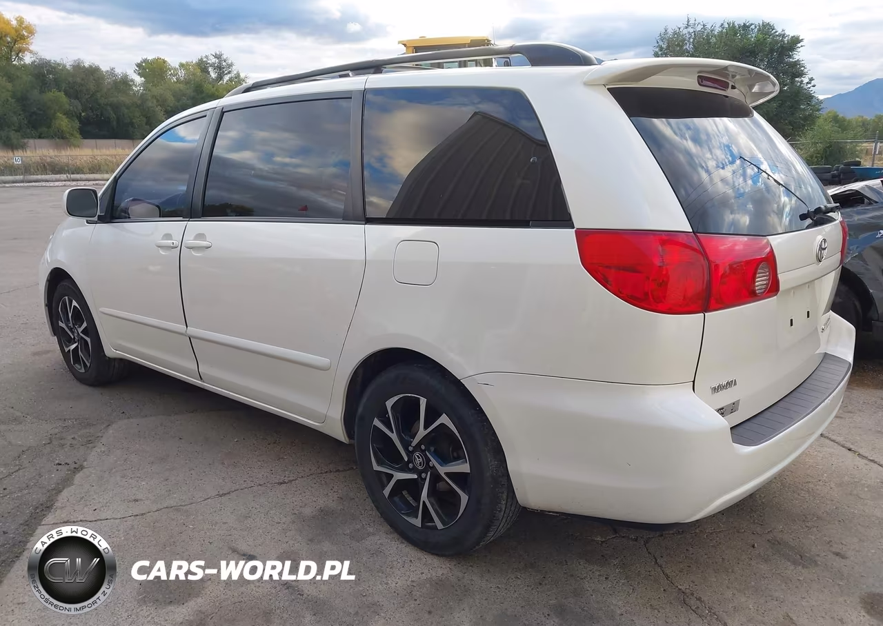 2009 Toyota Sienna Xle VIN:5TDZK22CX9S230157 - 3