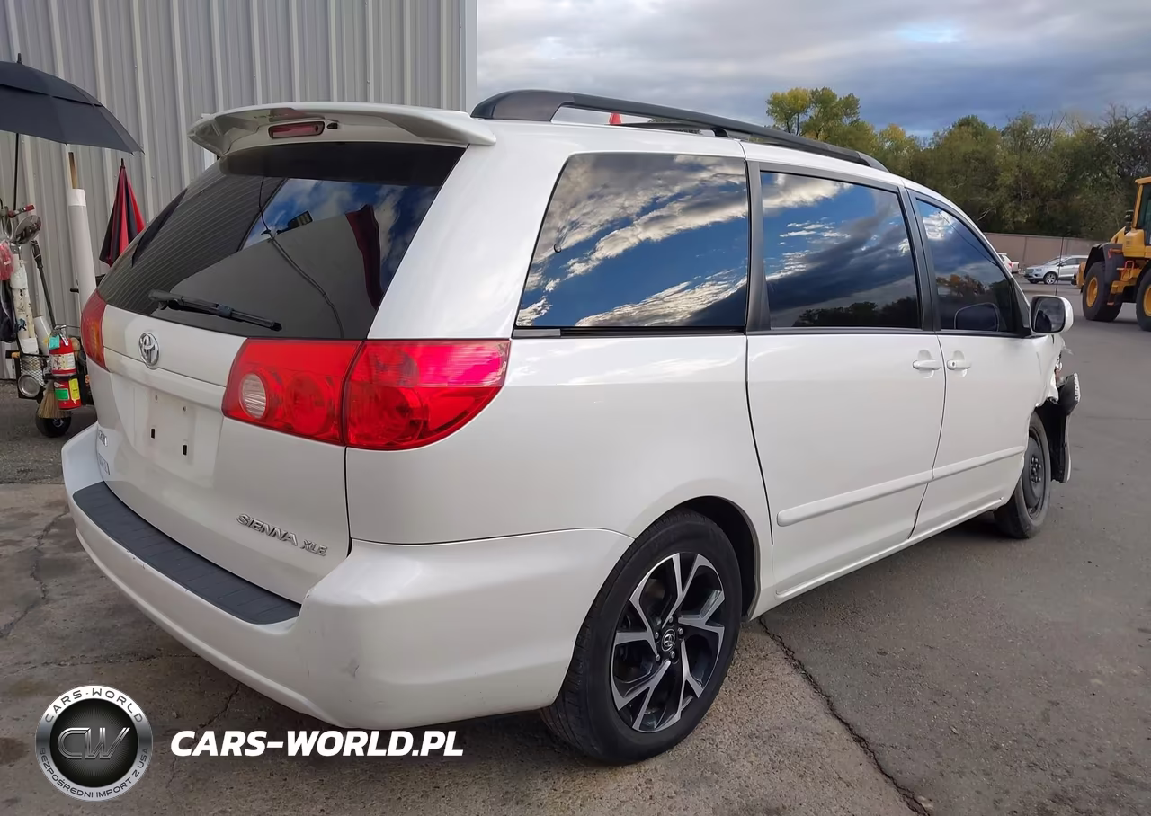 2009 Toyota Sienna Xle VIN:5TDZK22CX9S230157 - 4